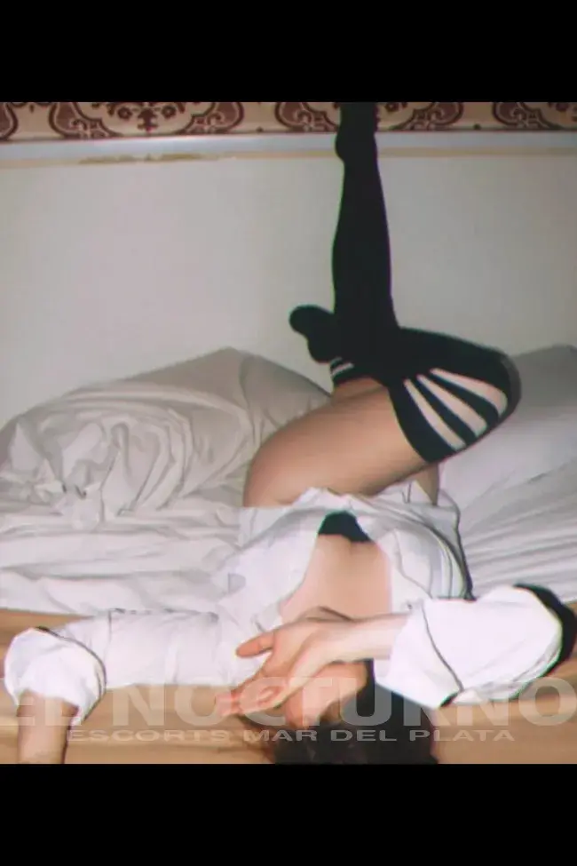 Escort daniela de Mar del Plata, muy sexy con un vestido azul
